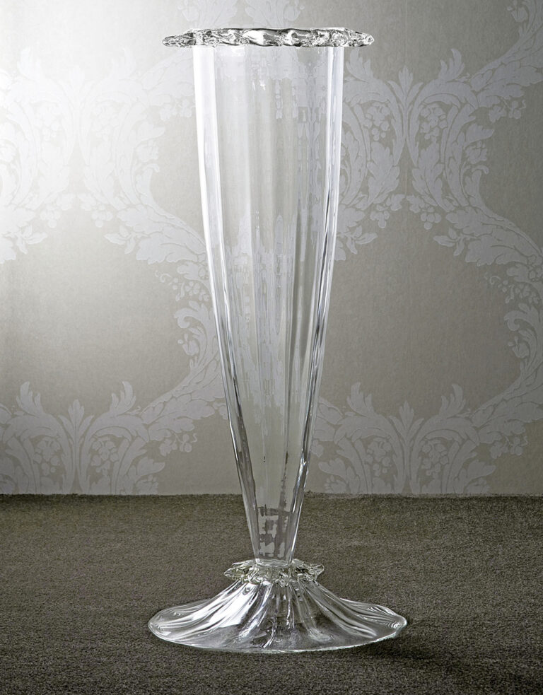 Vogue Cameron vase collection